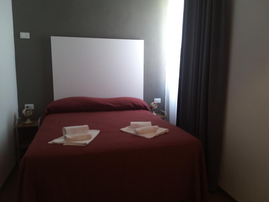 Hotel Piccola Firenze Firenzuola Cameră foto